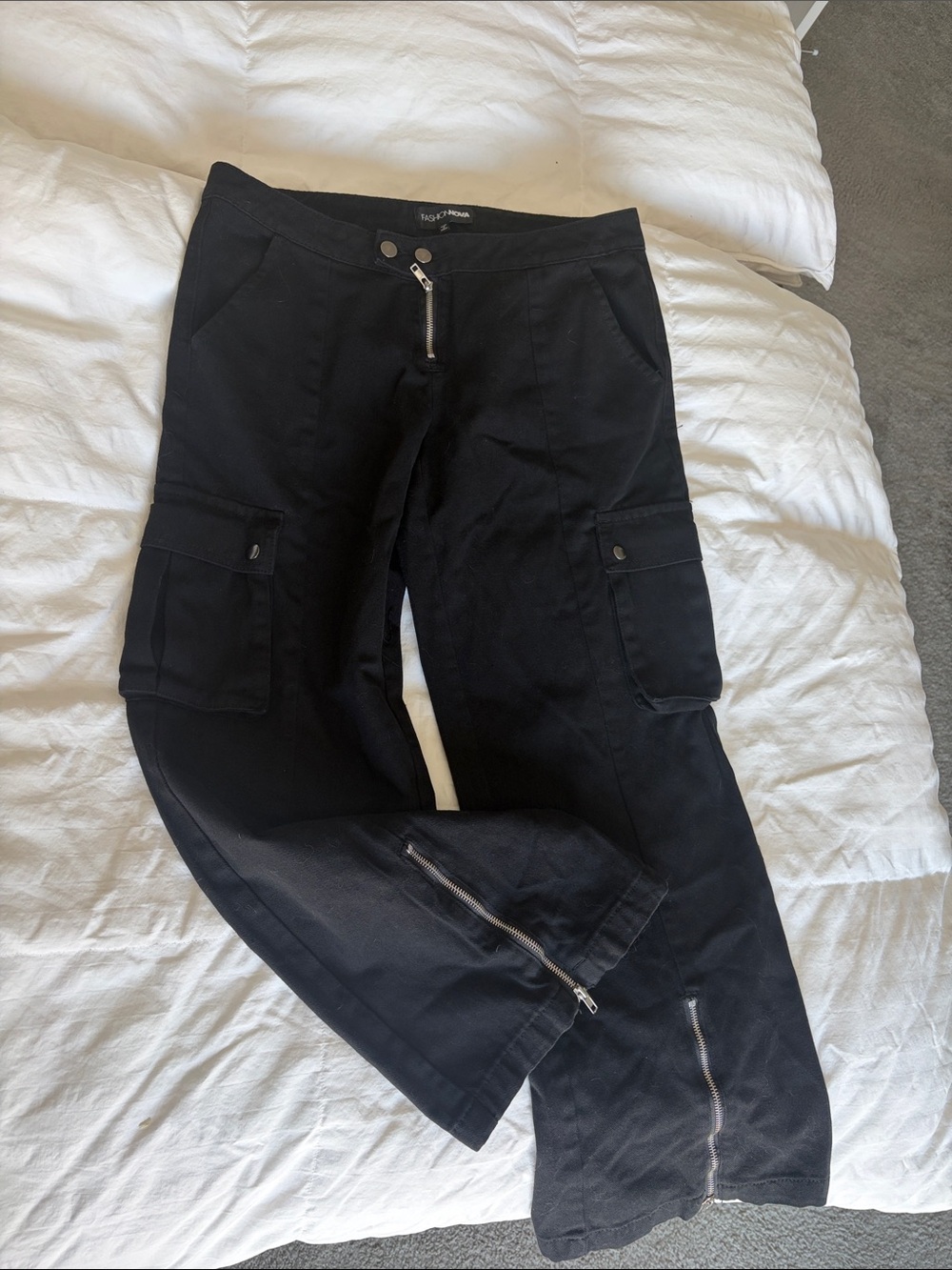 Fashion Nova Black Men's Cargo Pants with Ankle Zippers